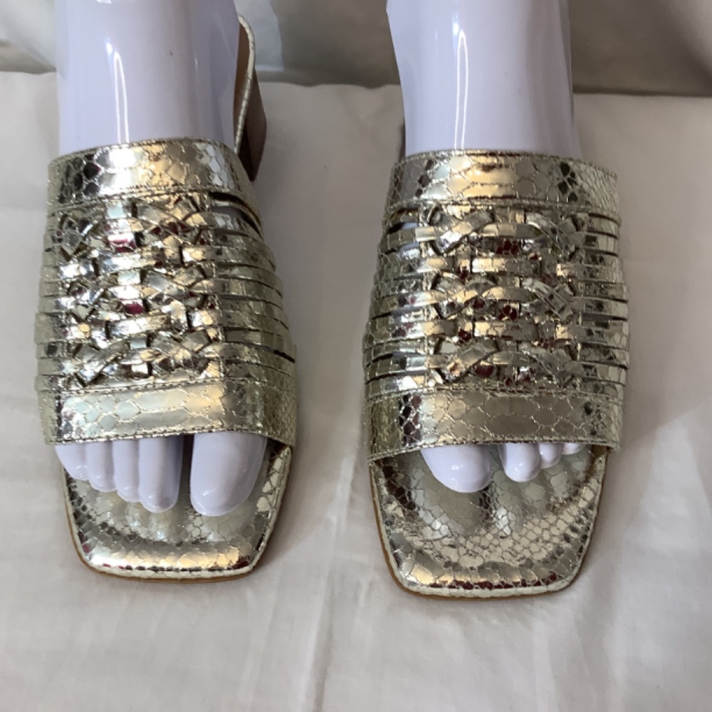 NWOT‎ Aerosoles Evette slide sandal shiny silver sz. 7.5 - Picture 4 of 8